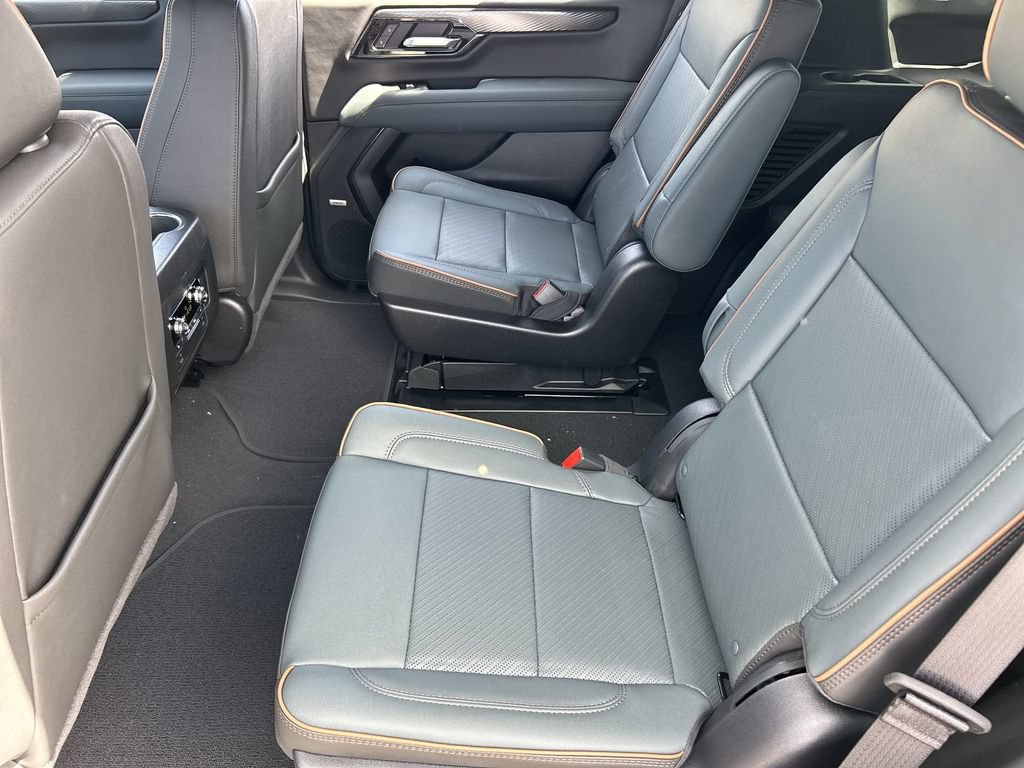 New 2026 GMC Yukon AT4 AWD/4WD image 25