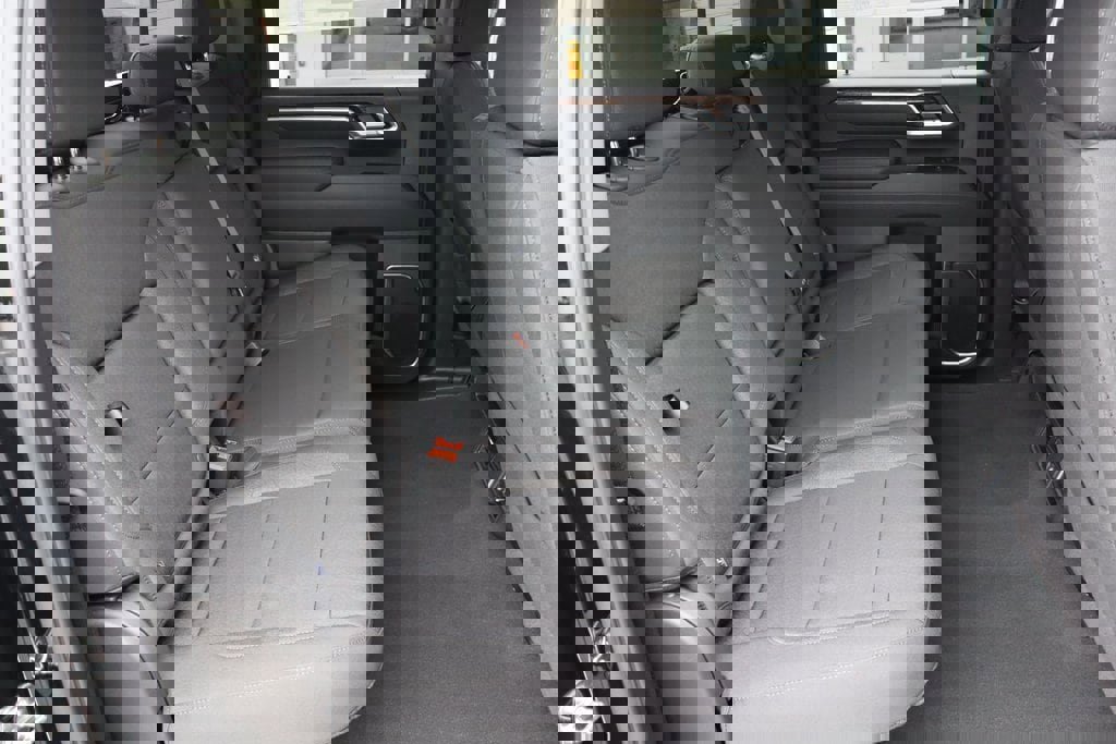 New 2025 GMC Sierra 2500 SLE w/ SLE Value Package; image 22