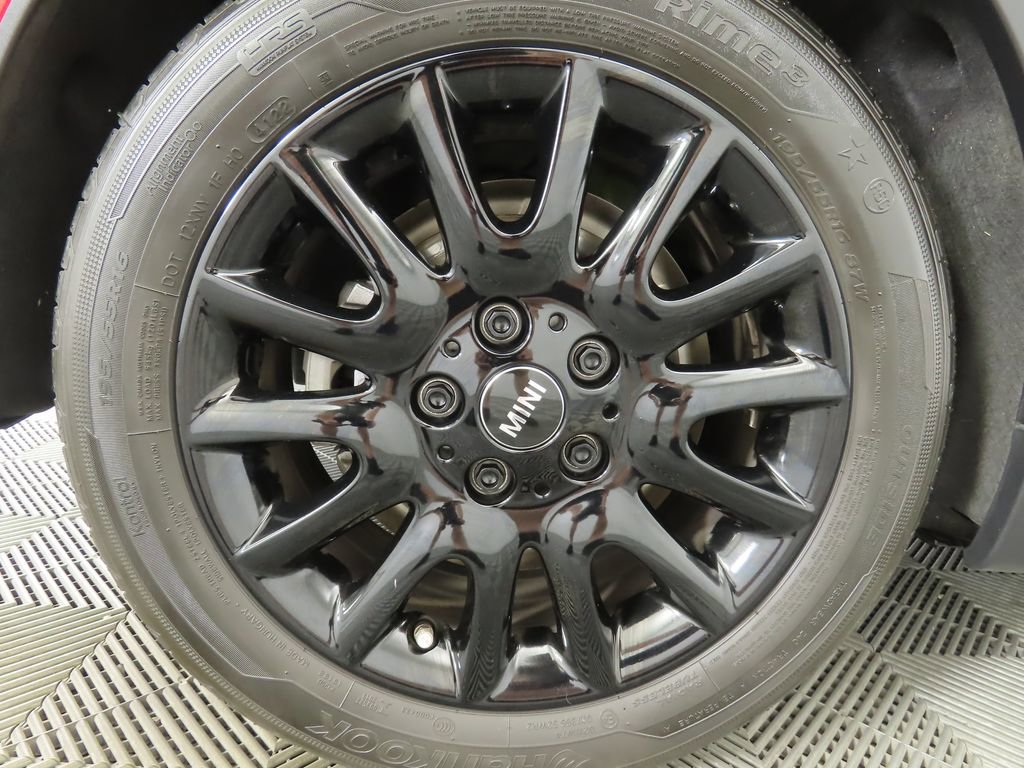 Certified 2024 MINI Cooper Convertible w/ Signature Upholstery Package image 29