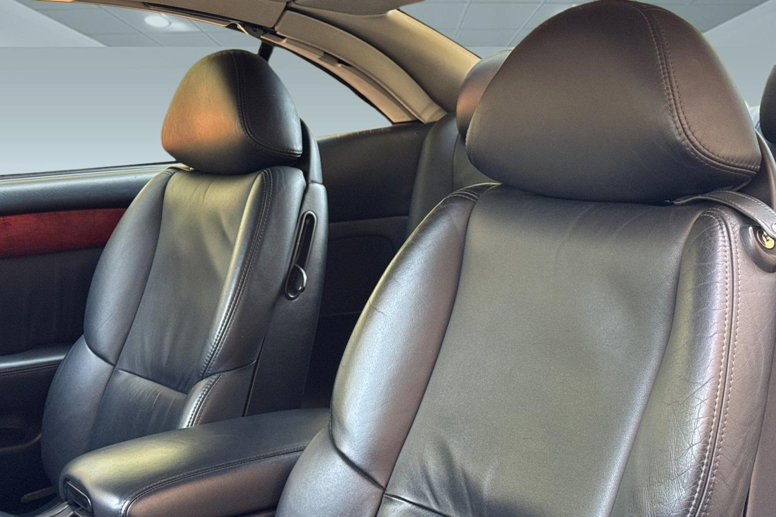 Used 2003 Lexus SC 430 Convertible RWD image 23