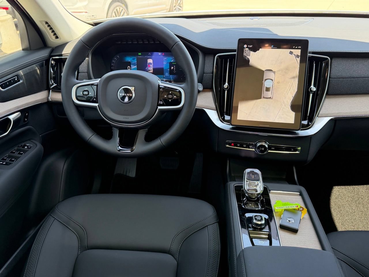 New 2026 Volvo XC90 T8 Plus w/ Protection Package Premier AWD/4WD image 12
