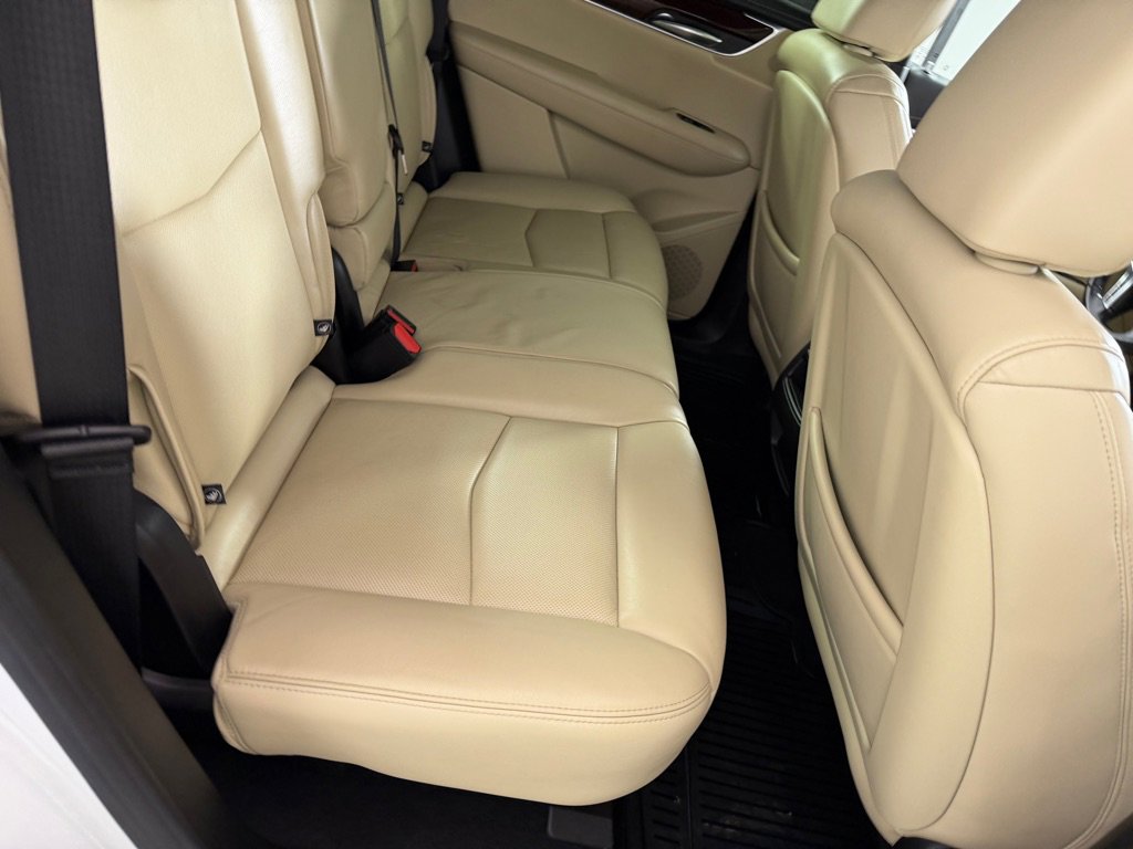 Used 2019 Cadillac XT5 Premium Luxury w/ LPO, Radiant Package image 23