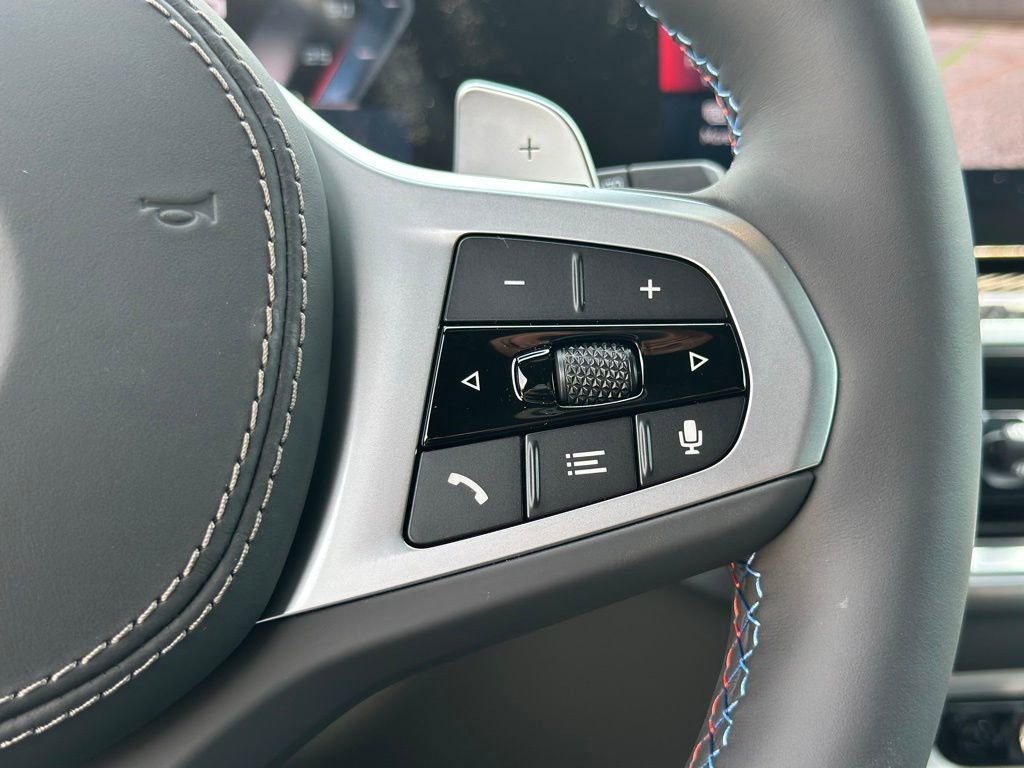 New 2026 BMW X5 M60i w/ Executive Package image 31