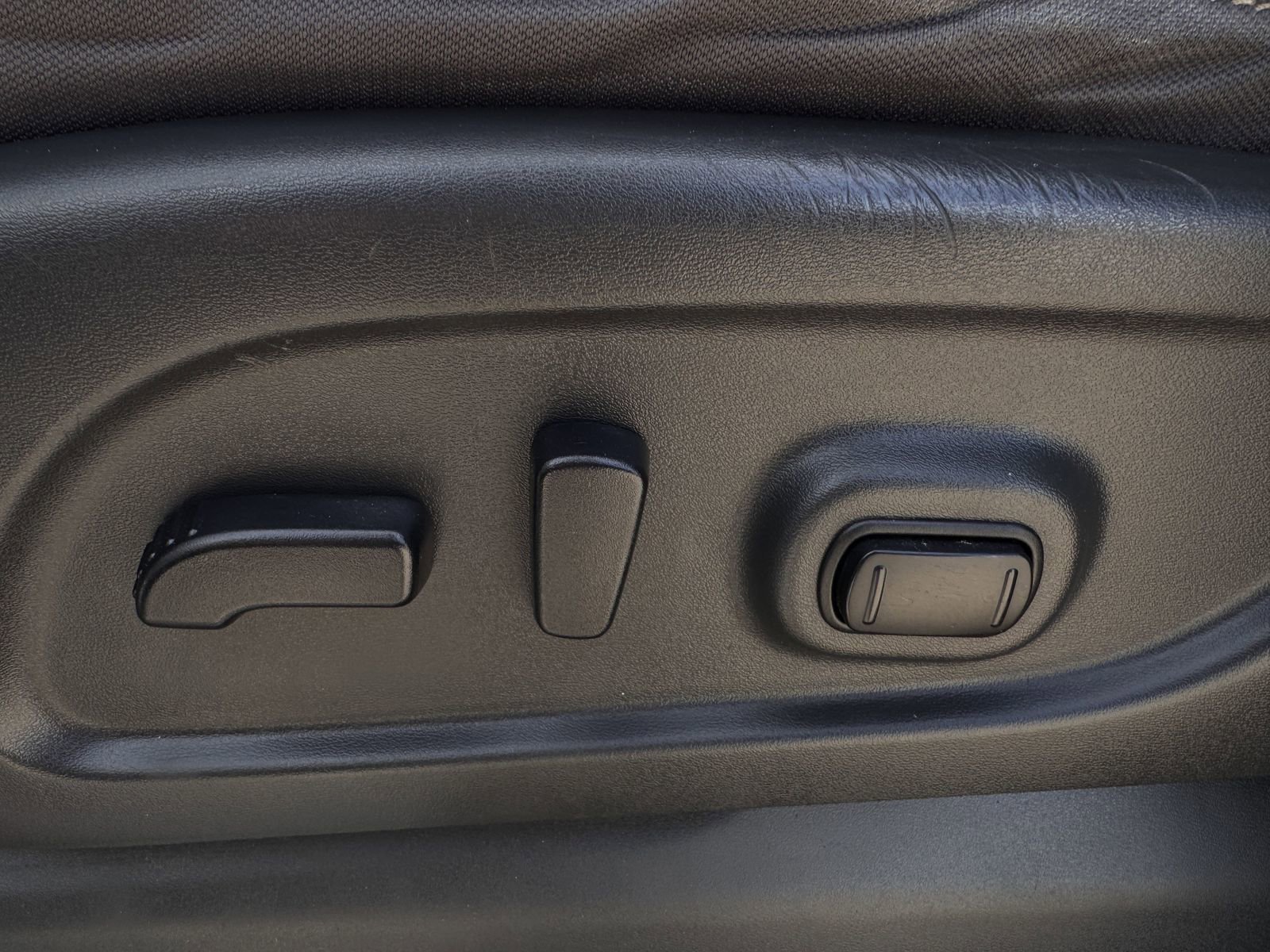 Used 2020 Nissan Titan SV w/ SV Convenience Package image 27