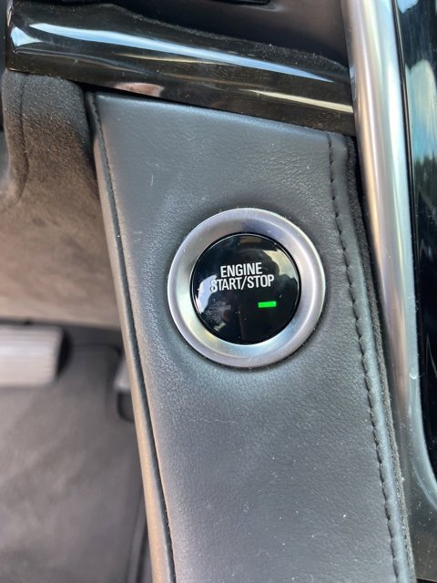 Used 2020 Cadillac Escalade Platinum image 21