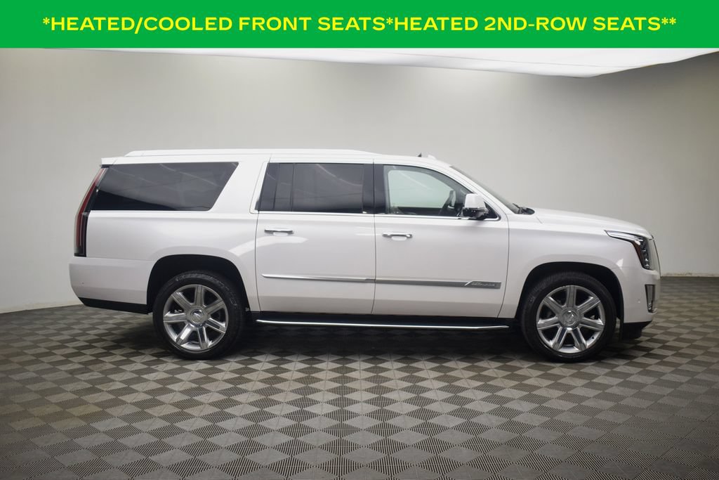 Used 2017 Cadillac Escalade ESV Luxury AWD/4WD image 13
