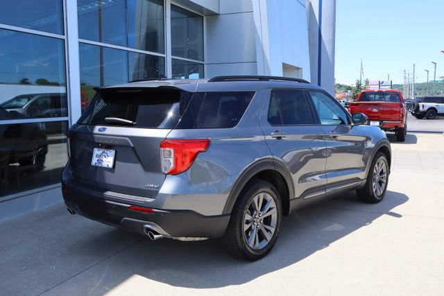 Certified 2024 Ford Explorer XLT w/ Equipment Group 202A AWD/4WD image 3