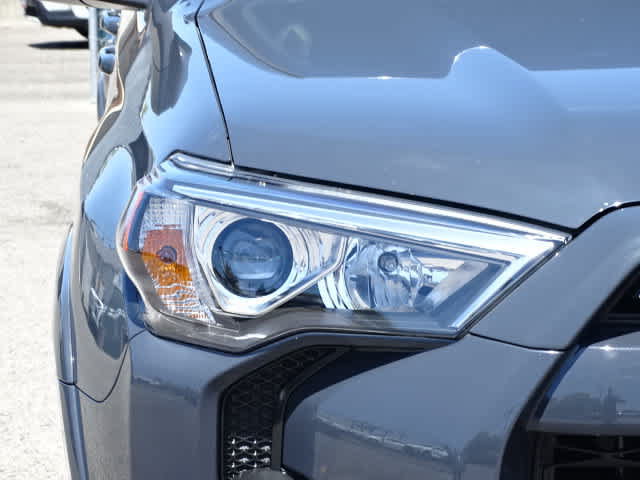 Used 2024 Toyota 4Runner SR5 RWD image 5