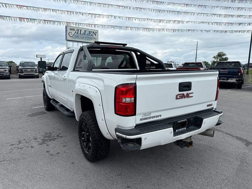 Used 2018 GMC Sierra 2500 SLT w/ Duramax Plus Package AWD/4WD image 4