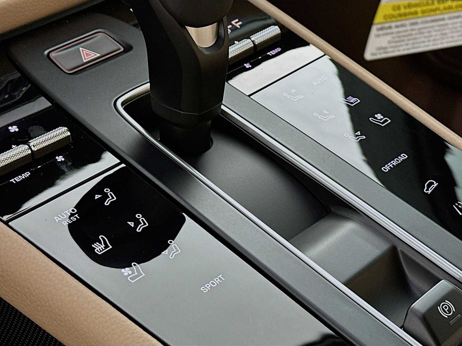 New 2026 Porsche Macan AWD/4WD image 21