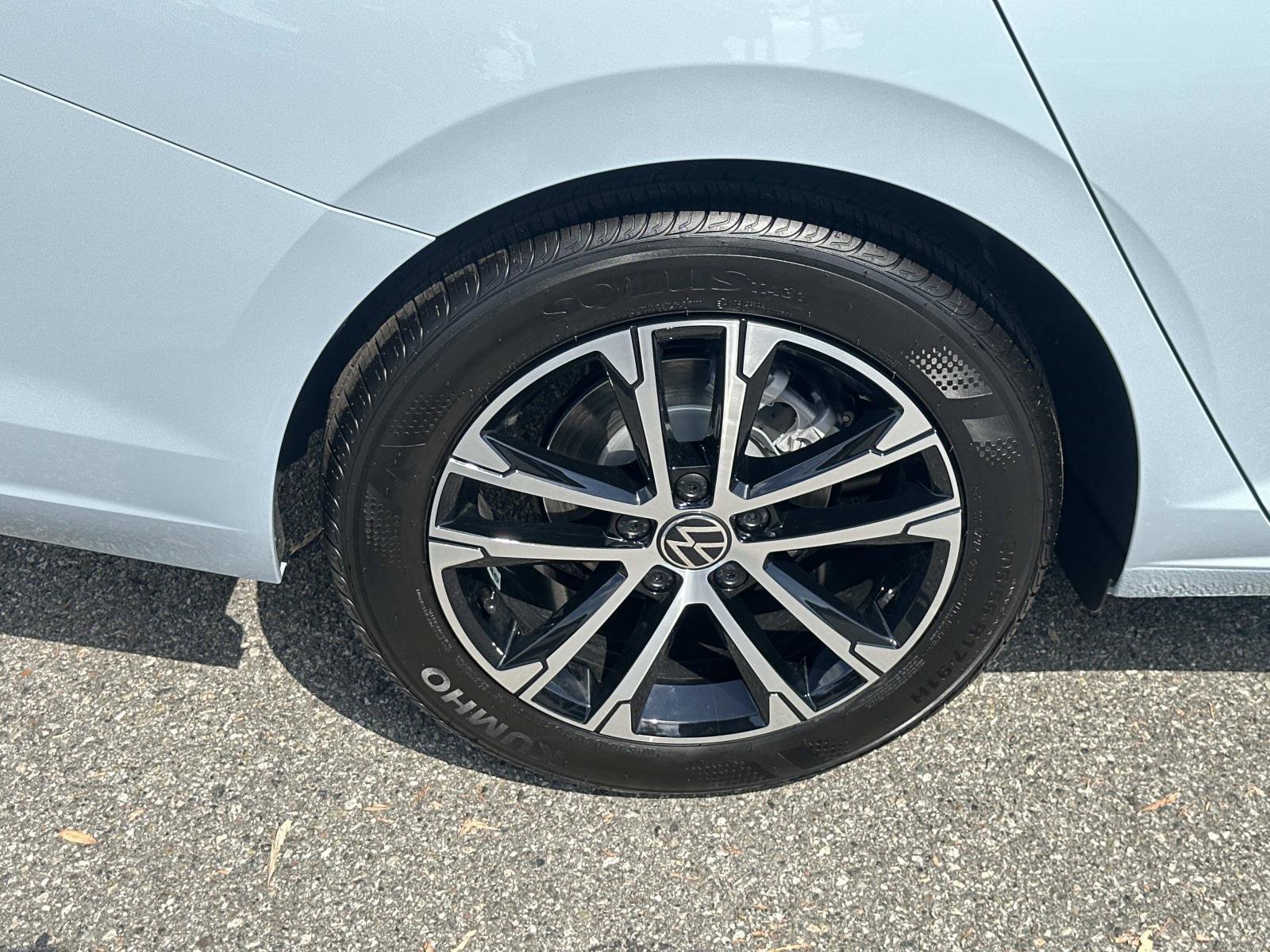 New 2027 Volkswagen Jetta Sport FWD image 5