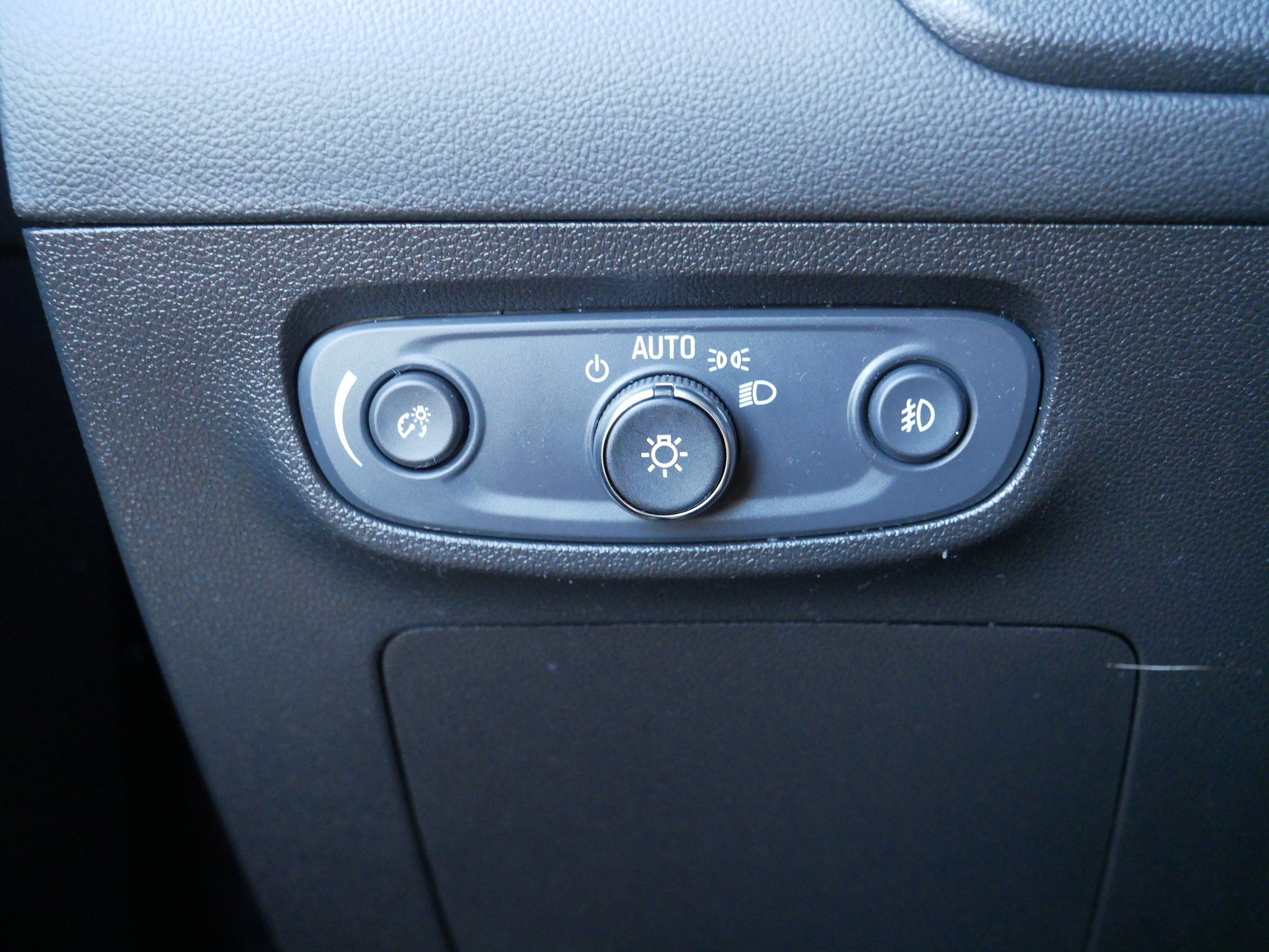 Used 2022 Buick Encore GX Preferred w/ Cold Weather Comfort Package AWD/4WD image 26