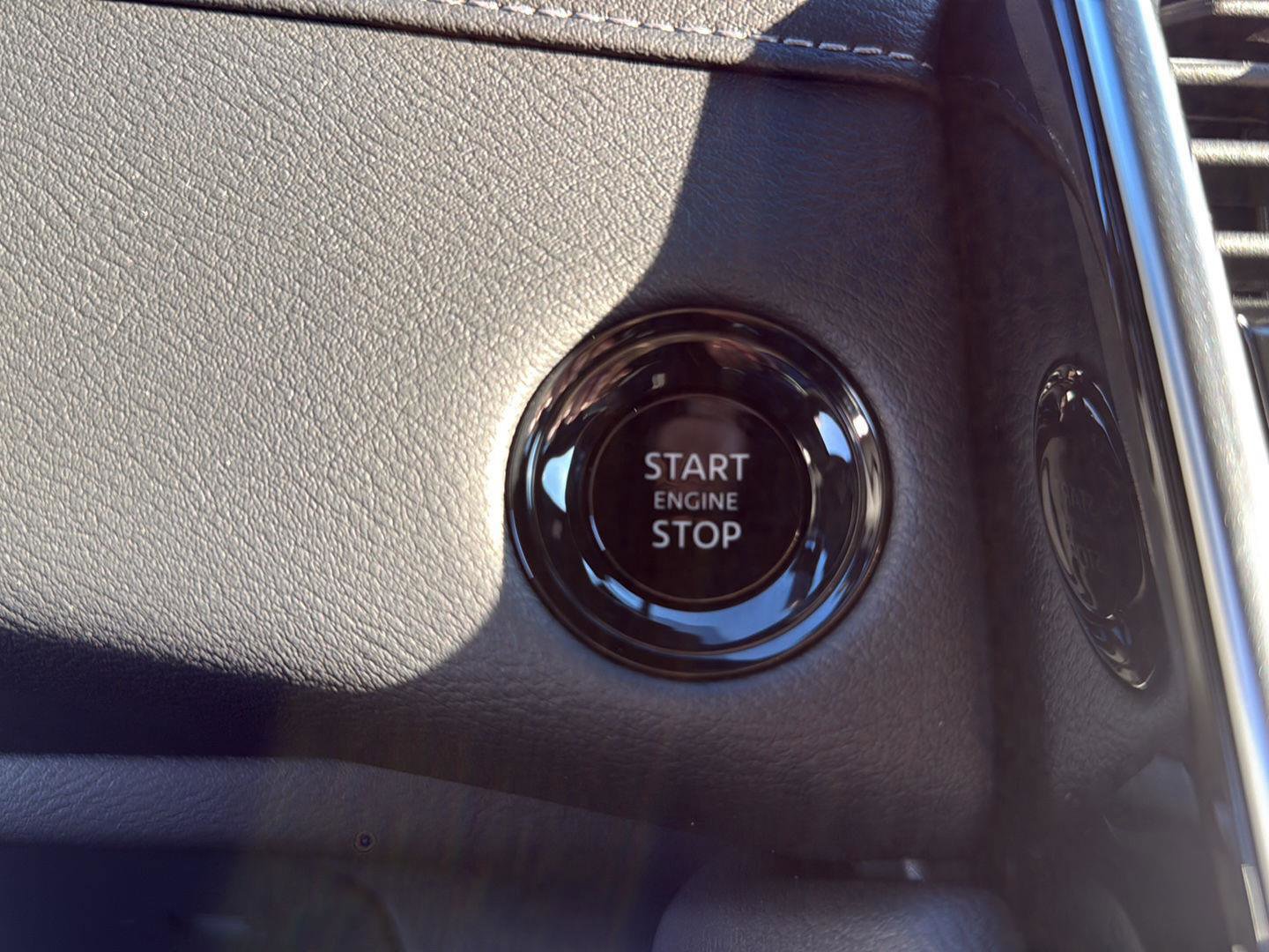 New 2026 Nissan Armada SL w/ Convenience Package image 26