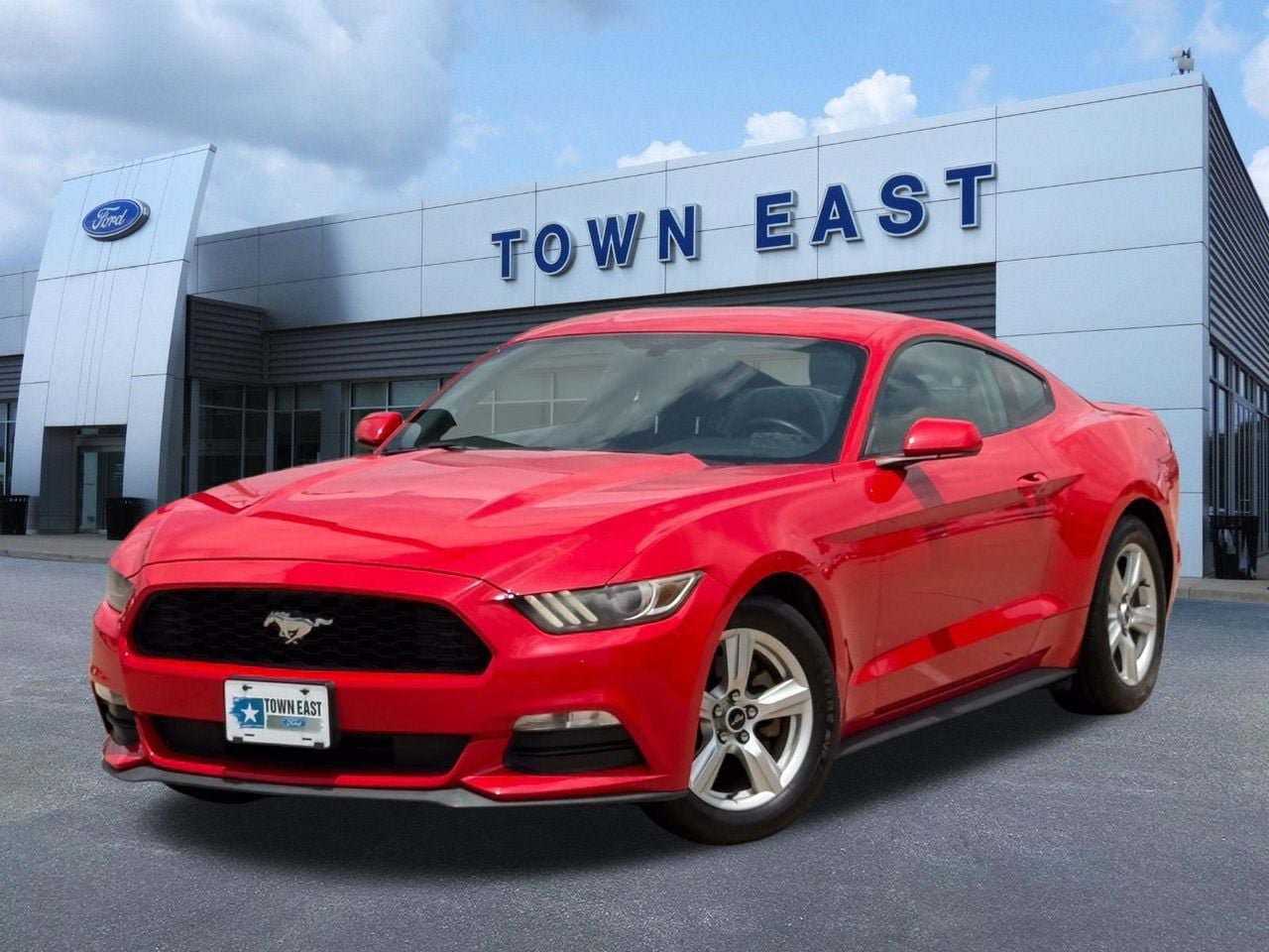 Certified 2017 Ford Mustang Coupe RWD image 1