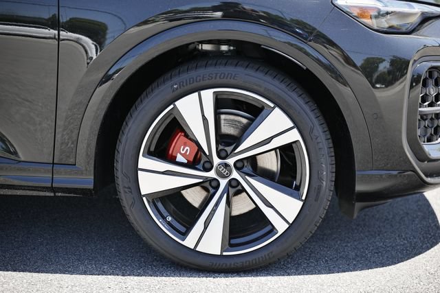 New 2026 Audi SQ5 Premium Plus AWD/4WD image 4