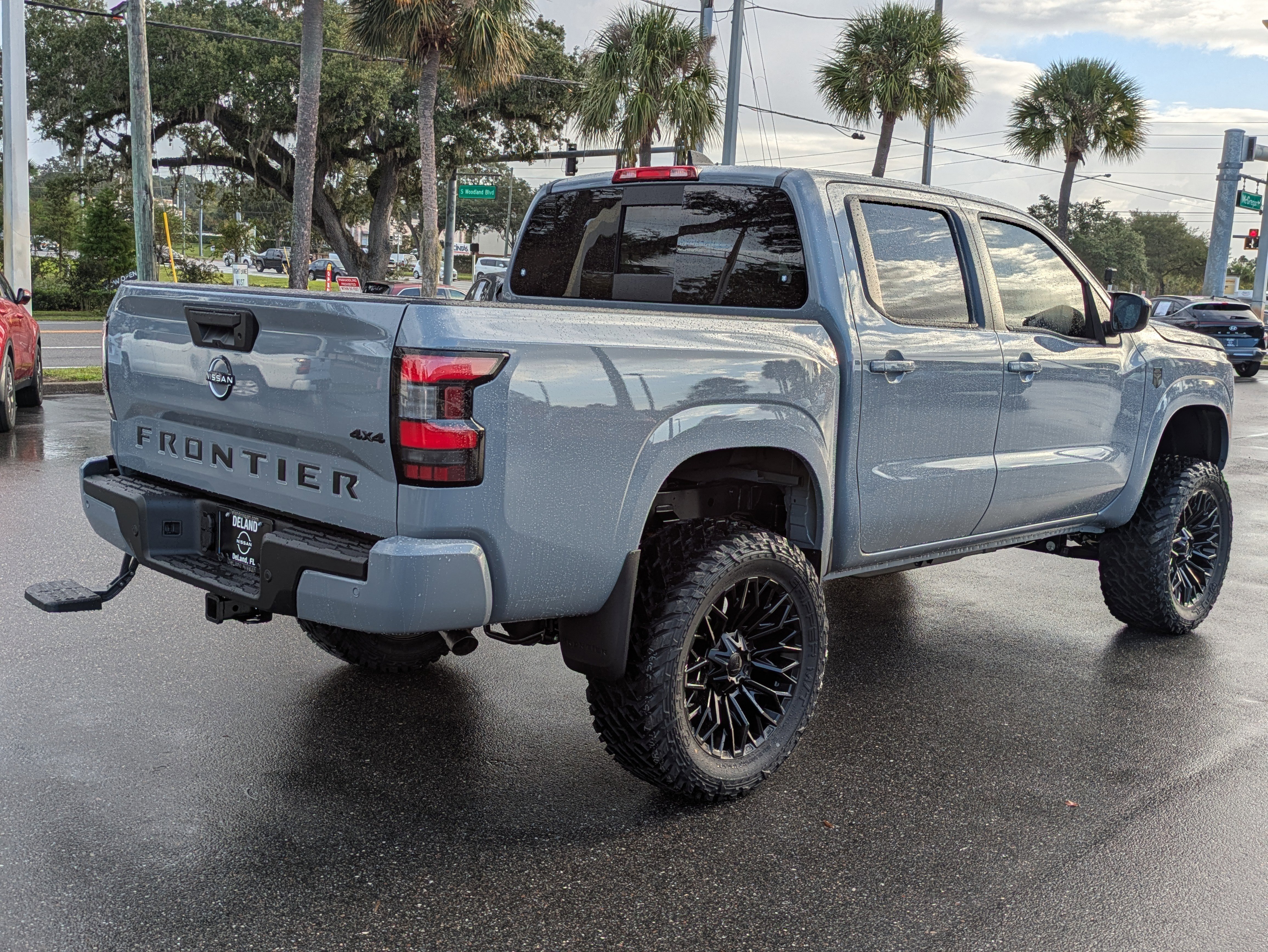New 2026 Nissan Frontier SV image 4