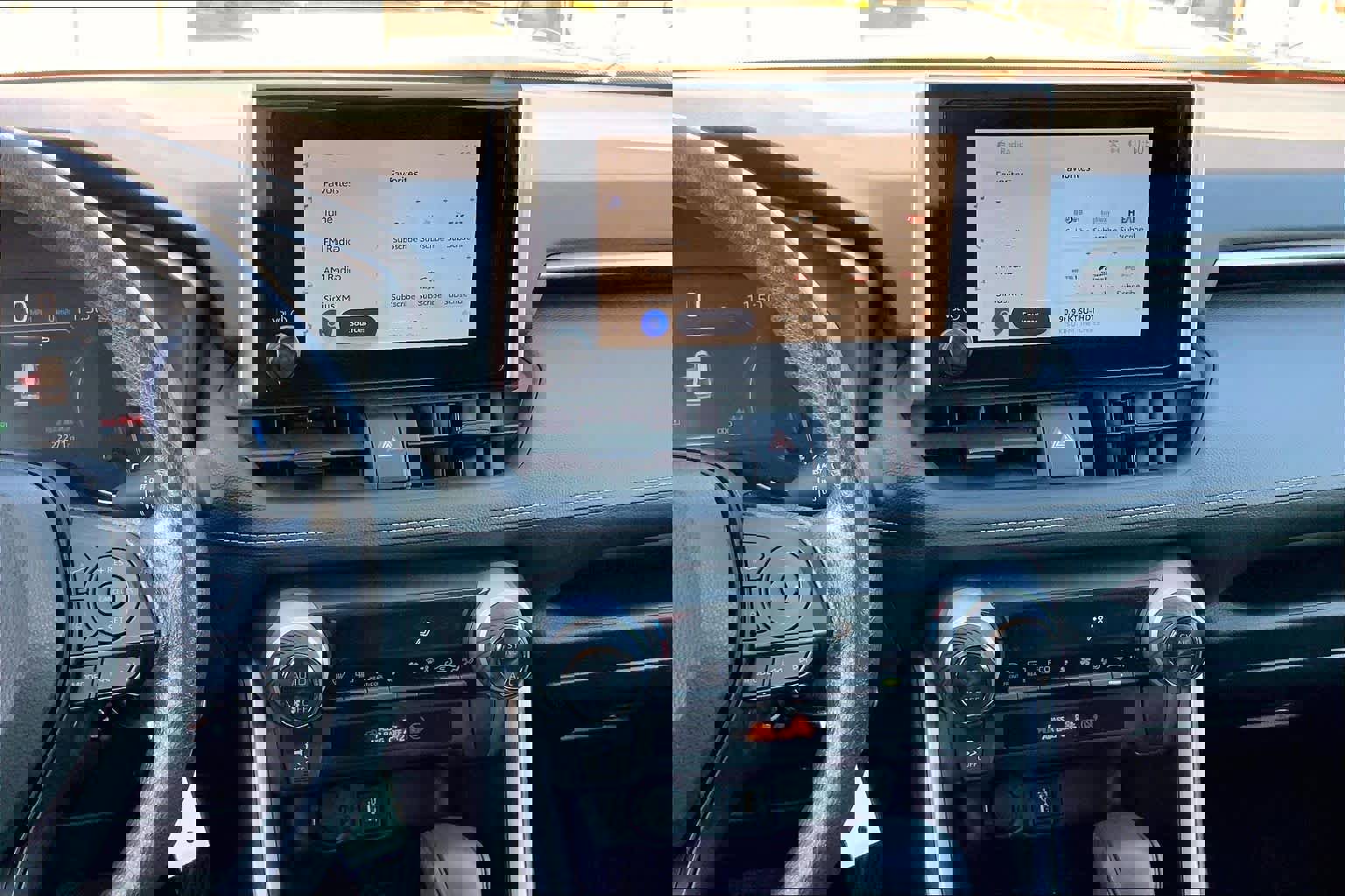 Used 2025 Toyota RAV4 LE image 6