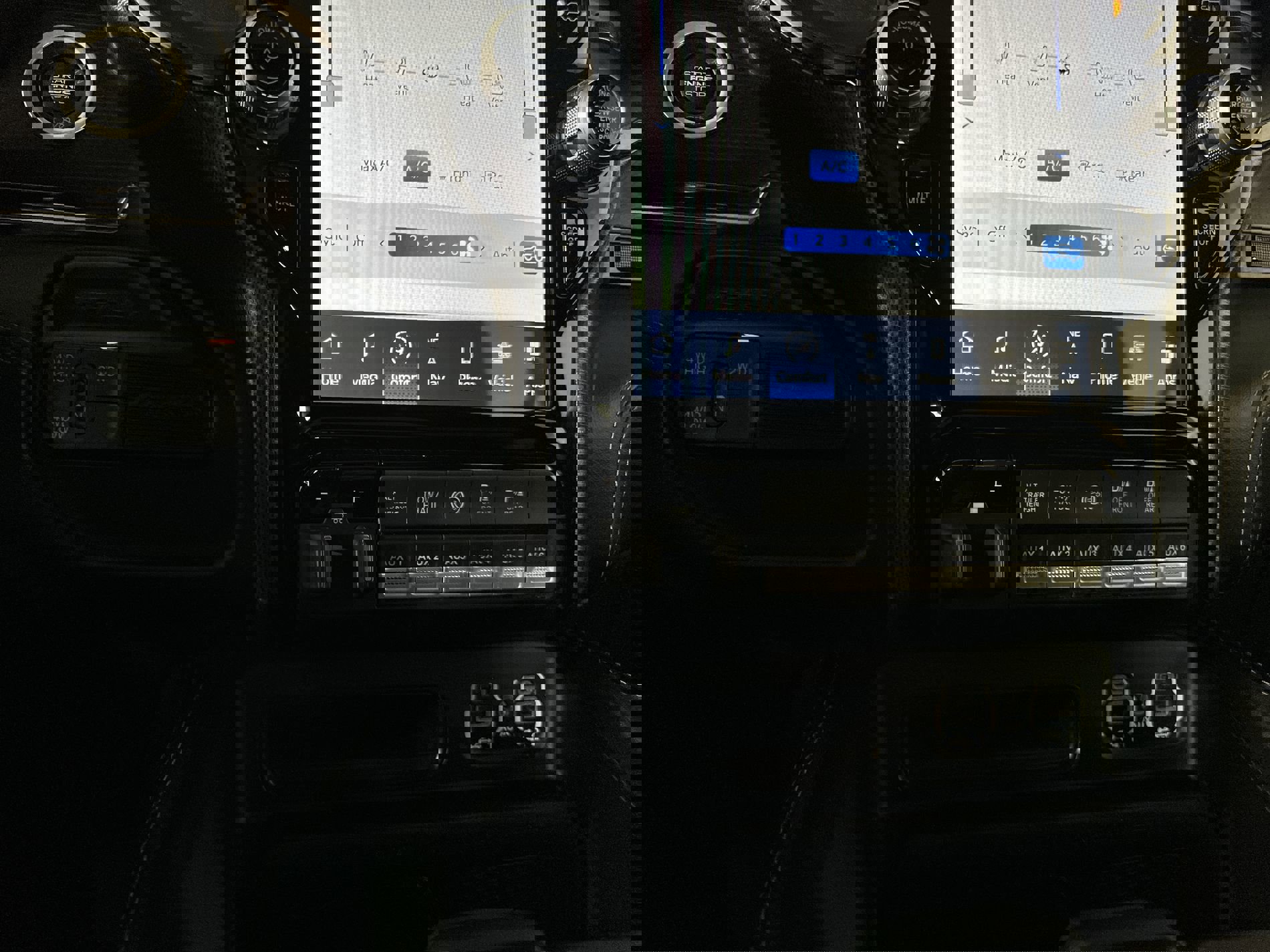 Used 2023 RAM 2500 Limited image 52