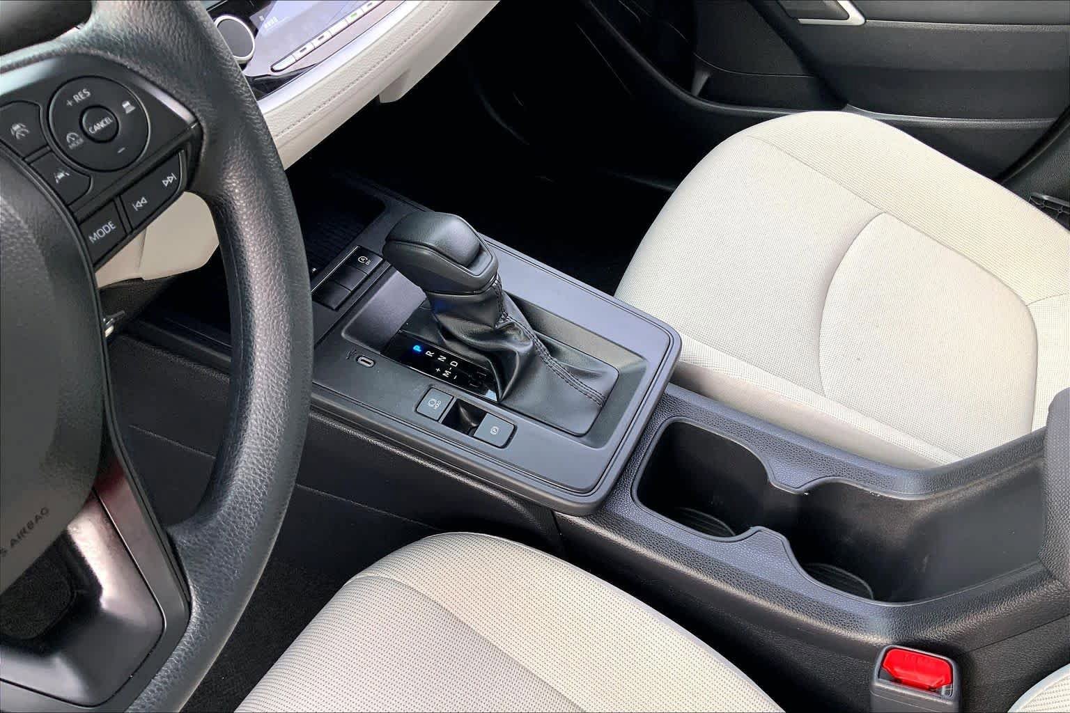 Used 2026 Toyota Corolla Cross L FWD image 14