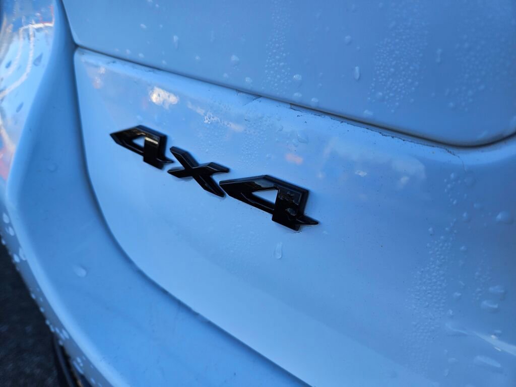 Used 2023 Jeep Grand Cherokee Limited w/ Luxury Tech Group II image 12