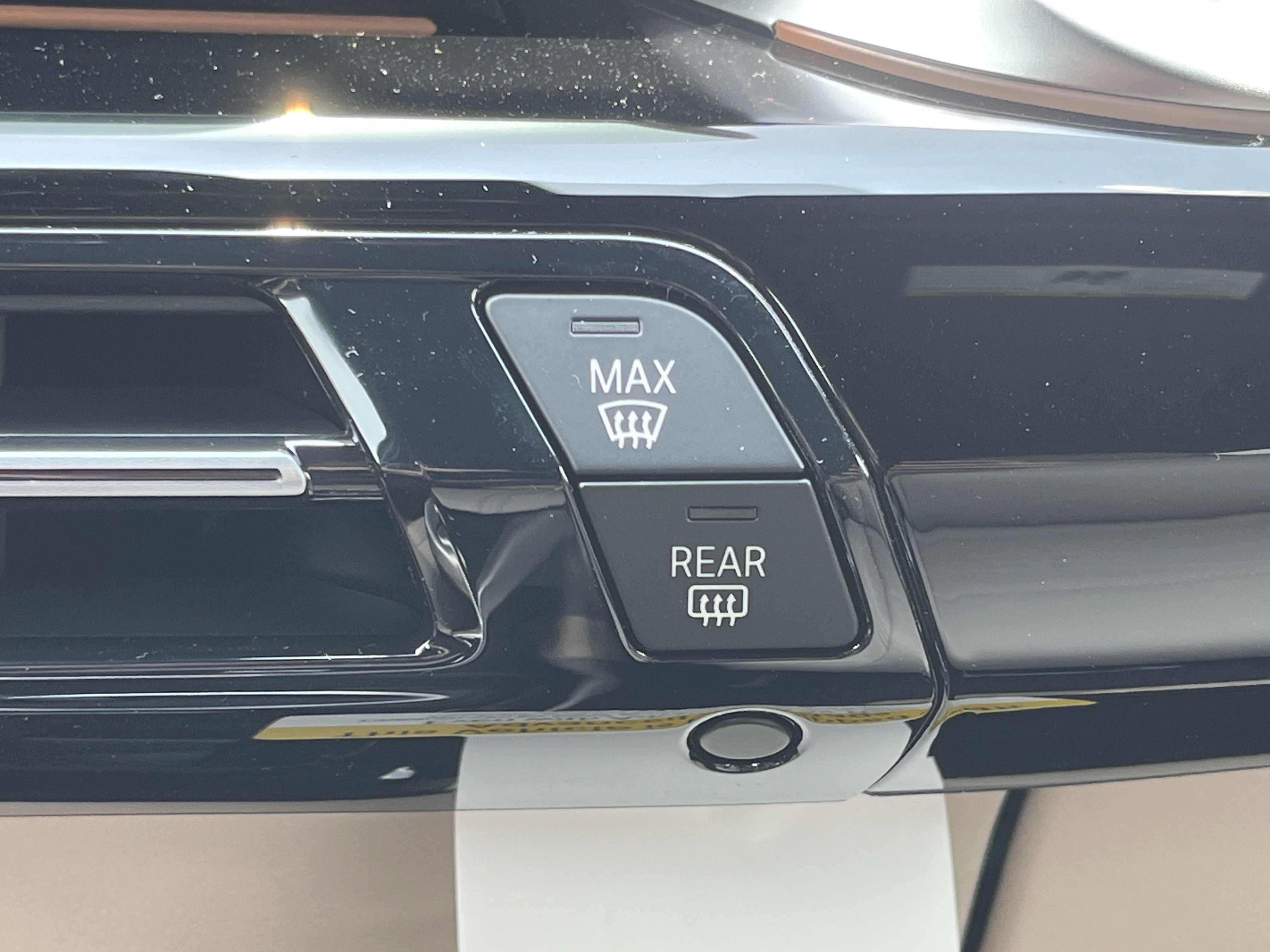 New 2025 BMW X1 xDrive28i w/ Convenience Package image 6