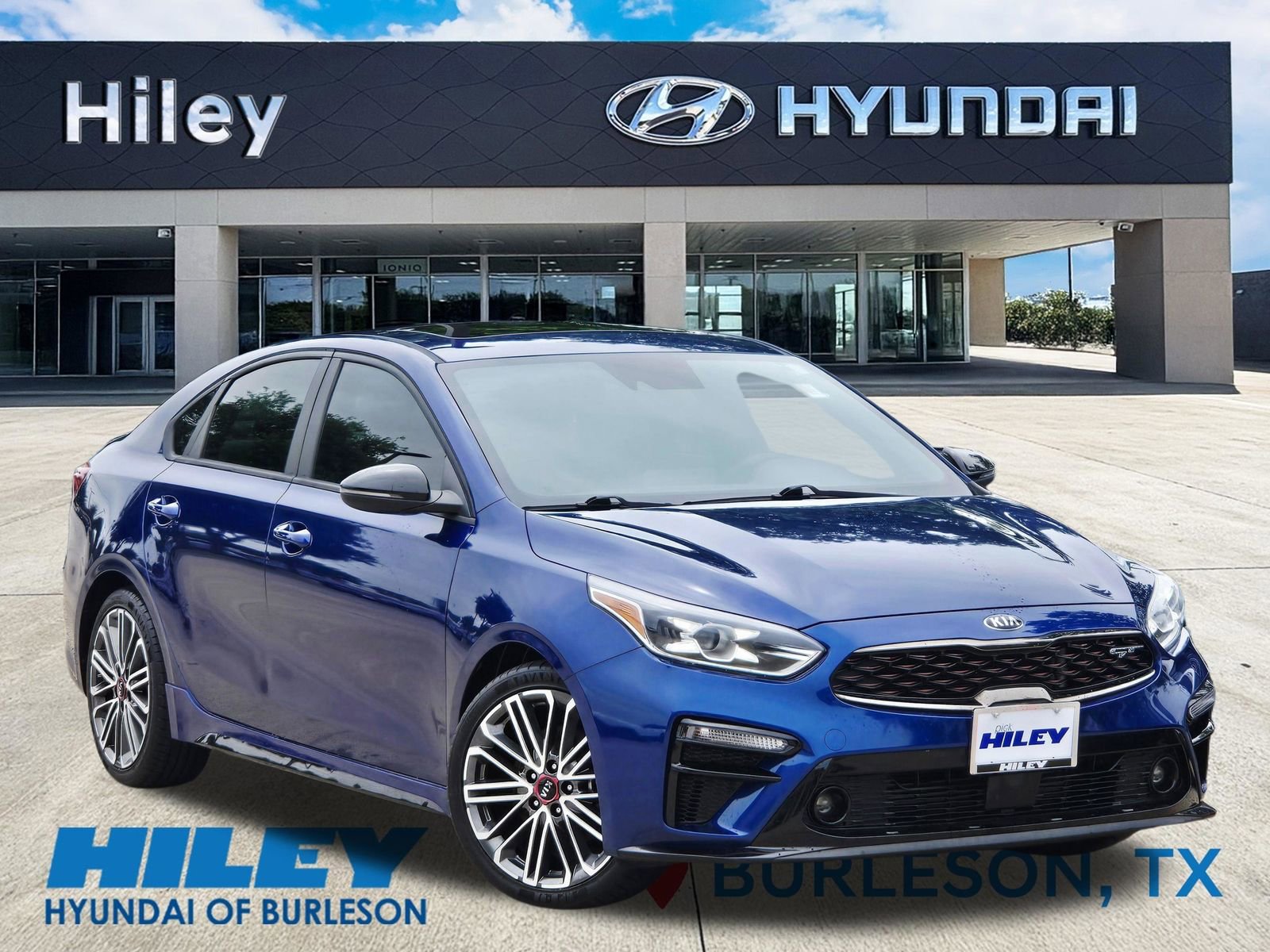 Used 2021 Kia Forte GT w/ GT2 Package FWD image 2