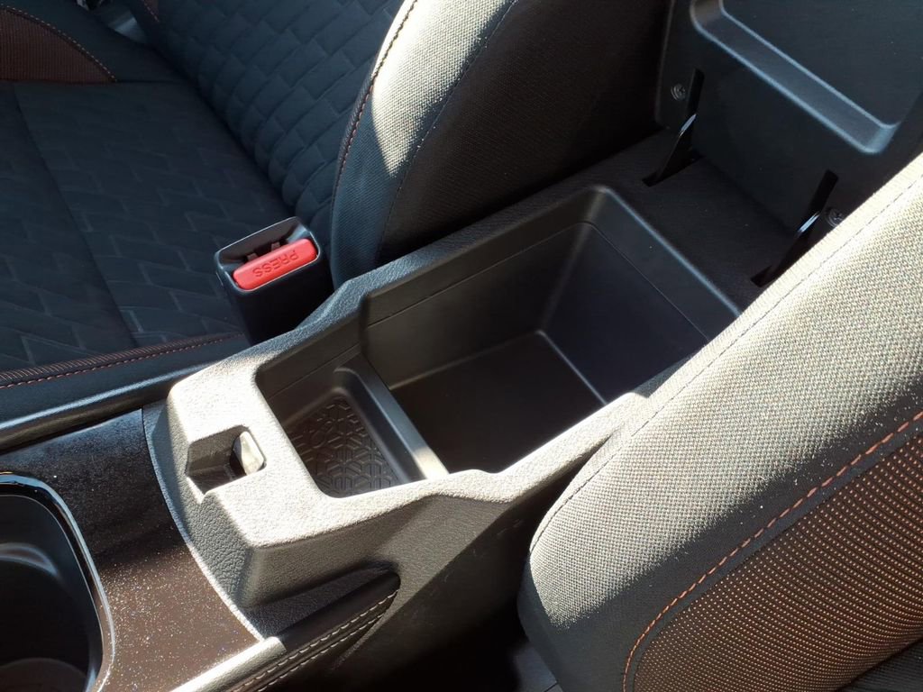 Certified 2023 Nissan Kicks SR w/ Interior Electronics Package FWD image 30