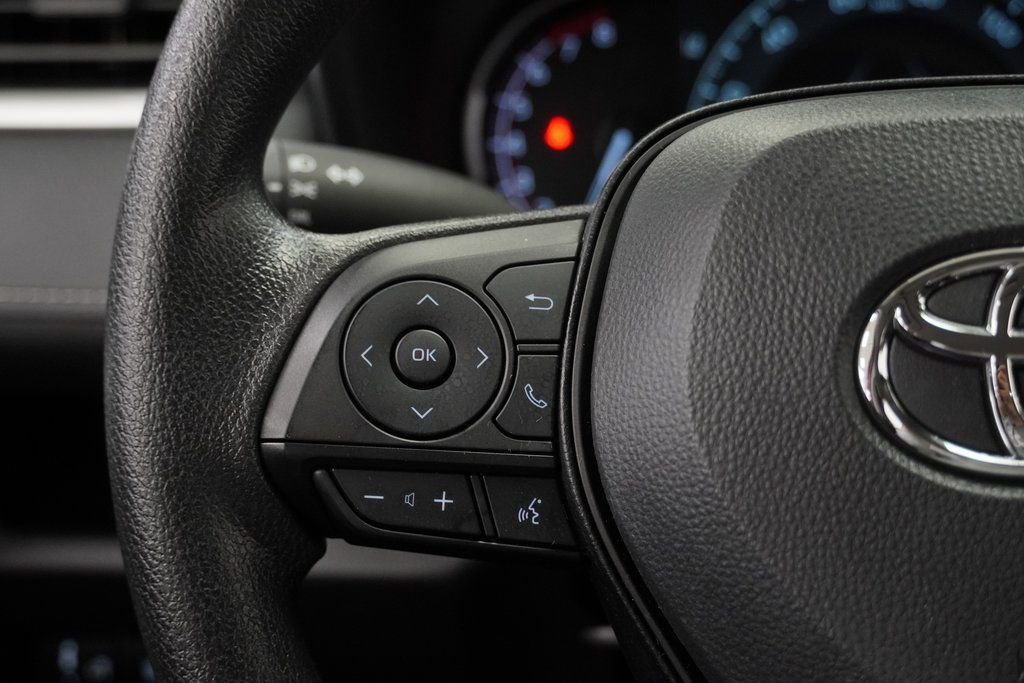 Used 2025 Toyota RAV4 LE image 34