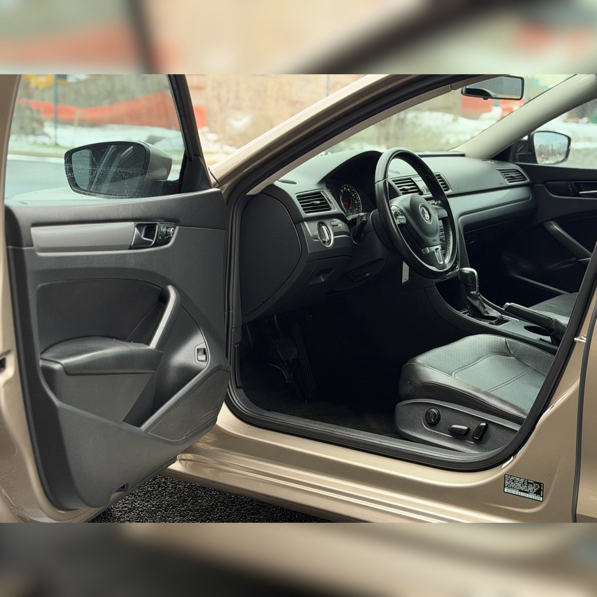 Used 2015 Volkswagen Passat 1.8T S image 6