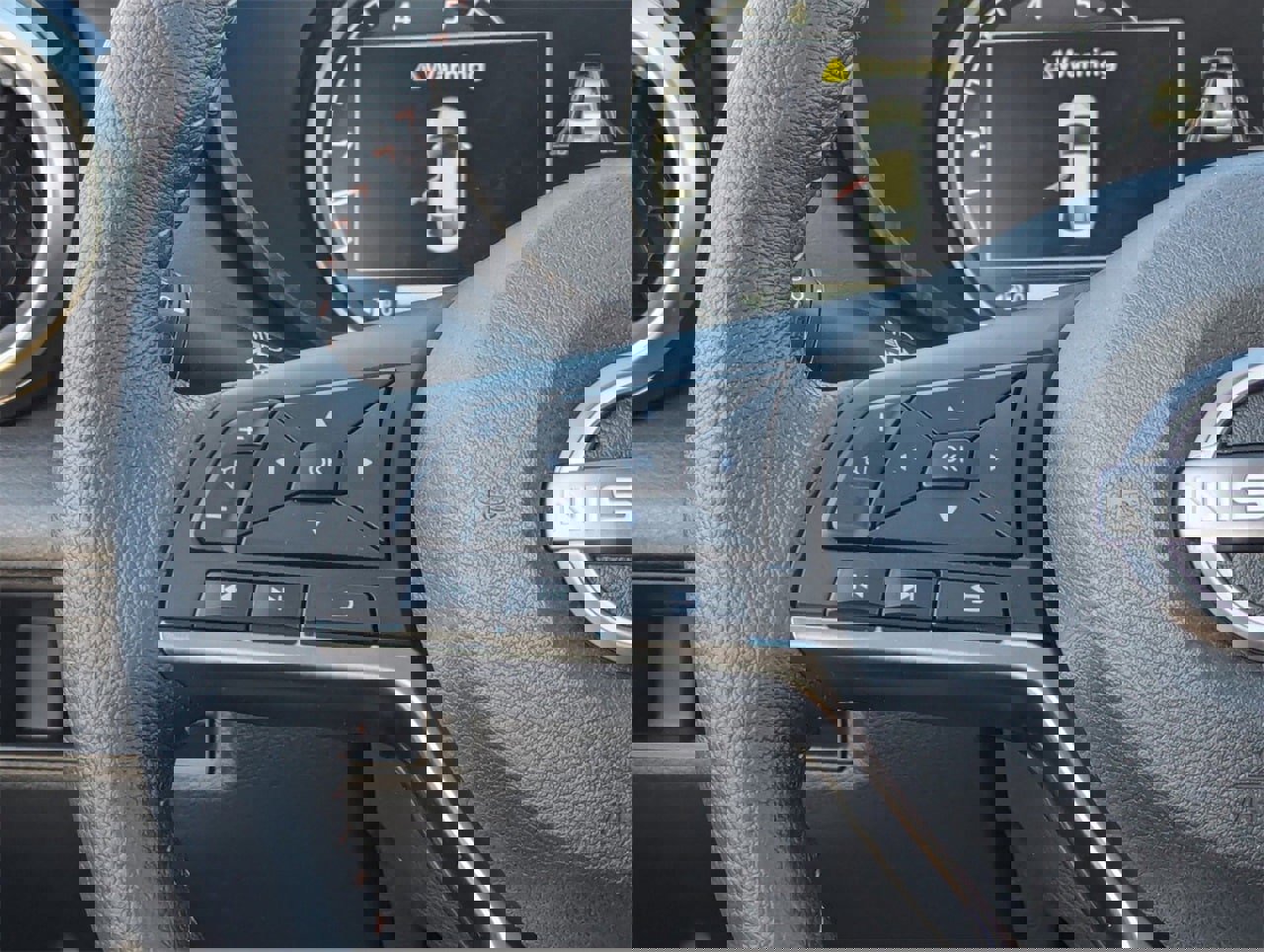 New 2025 Nissan Versa SR w/ Trunk Package image 26