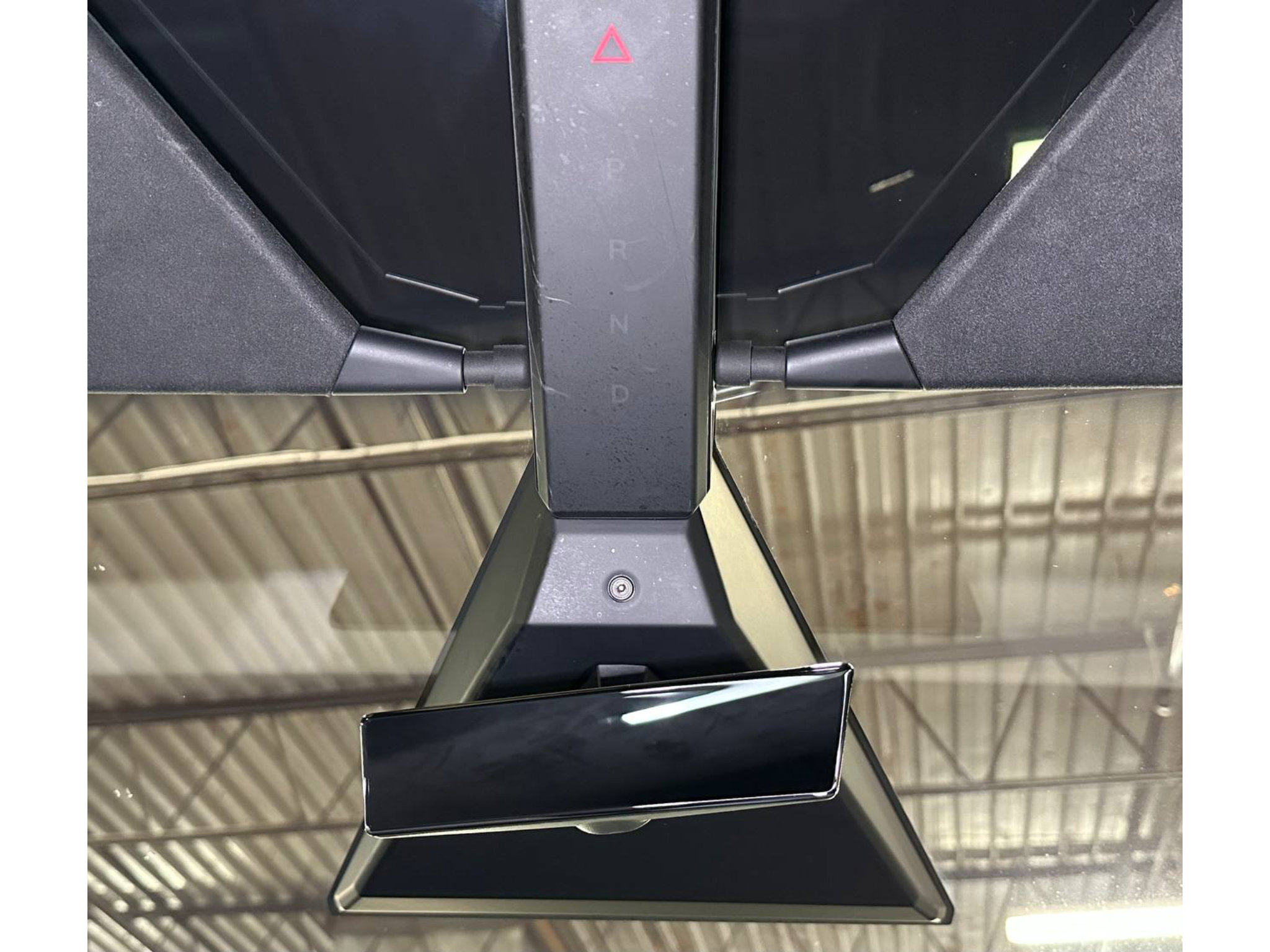 Used 2024 Tesla Cybertruck AWD Crew Cab image 36
