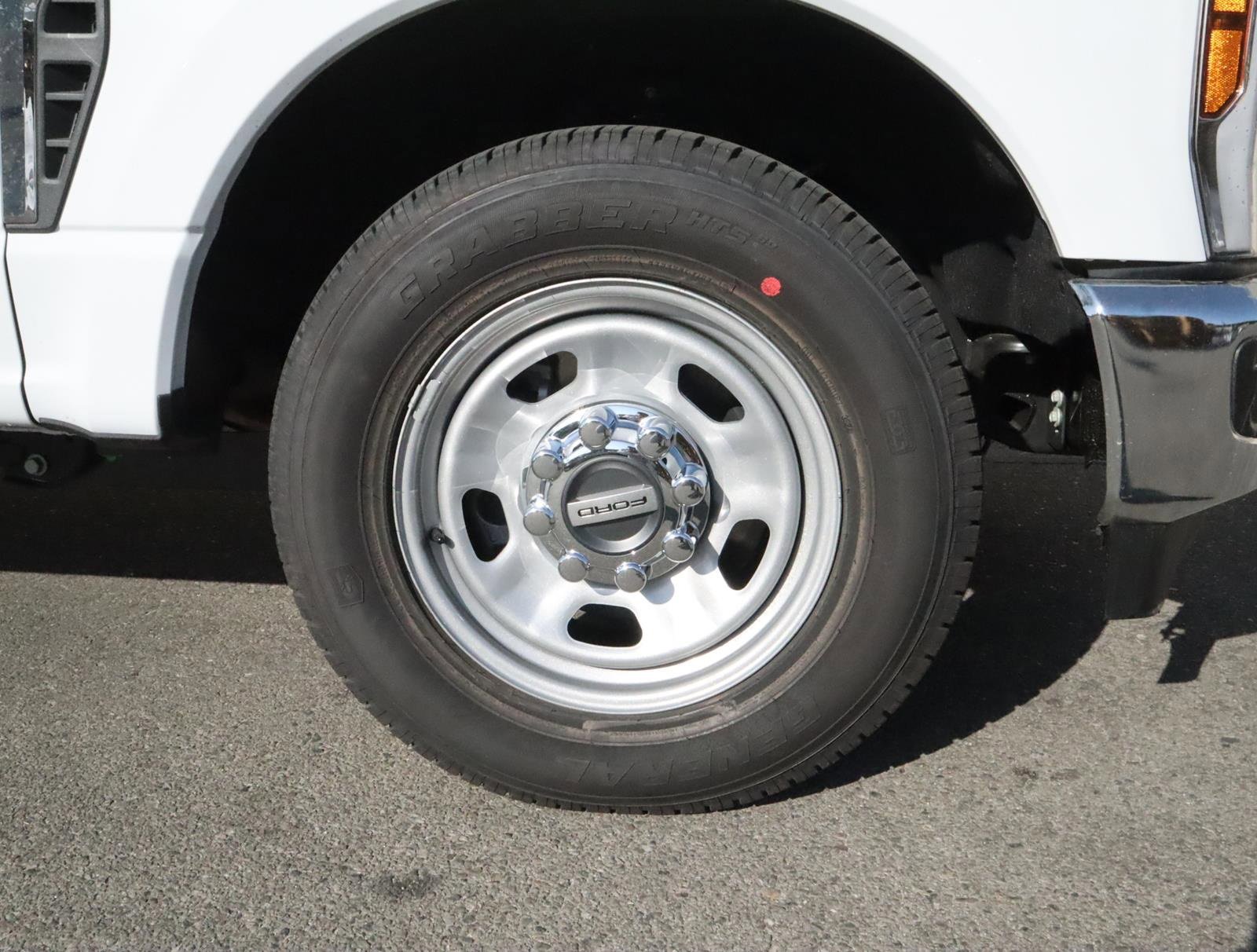 Used 2024 Ford F350 XL w/ XL Chrome Package image 25