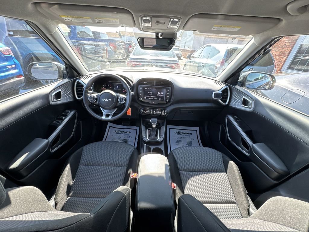 Used 2022 Kia Soul LX w/ Technology Package FWD image 21