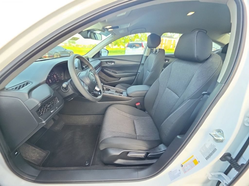 Used 2025 Honda Accord LX image 12