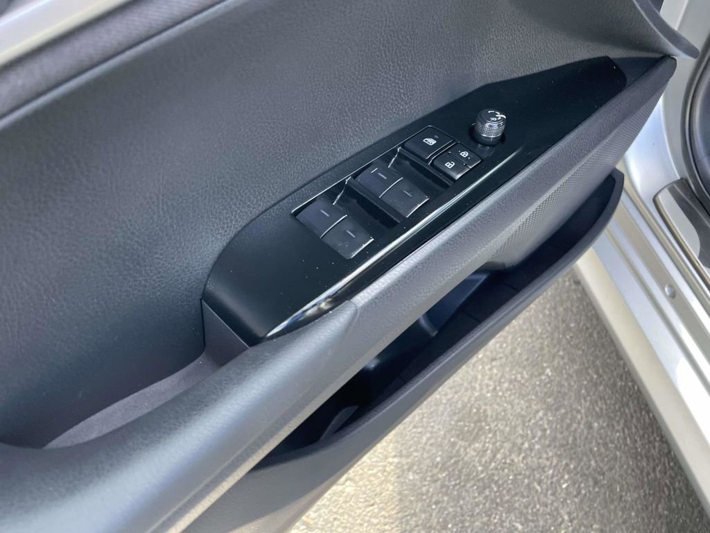 Used 2025 Toyota Camry LE w/ Convenience Package FWD image 28