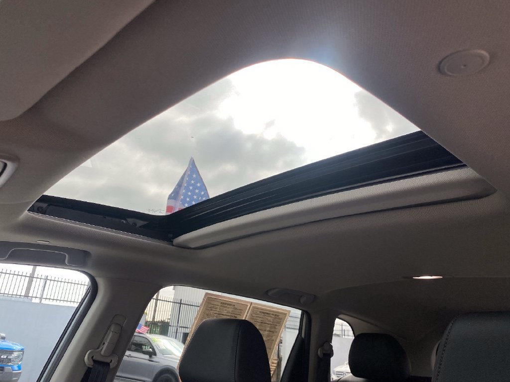 Used 2025 Honda CR-V EX-L image 29