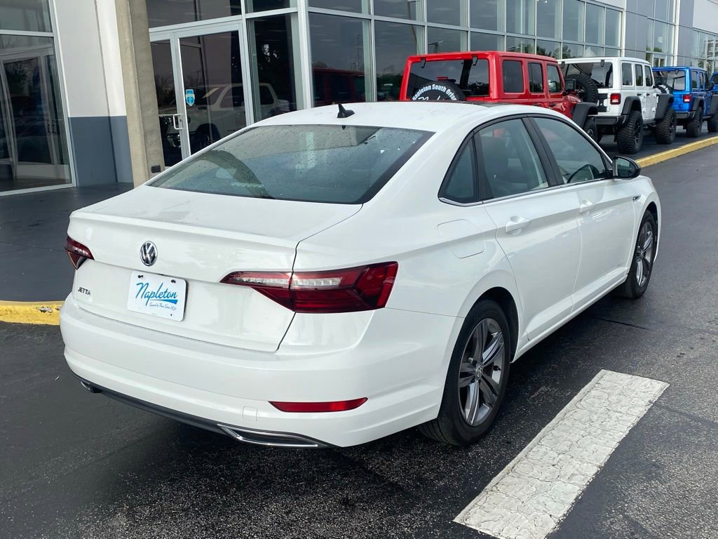 Used 2021 Volkswagen Jetta R-Line w/ R-Line Cold Weather Package FWD image 9