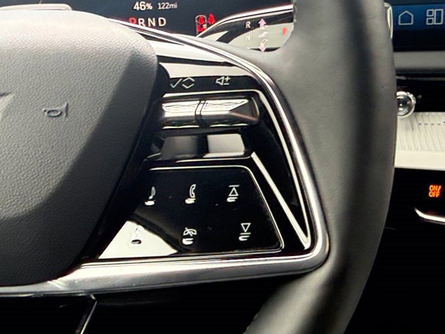 Certified 2025 Cadillac Optiq Sport 1 image 12