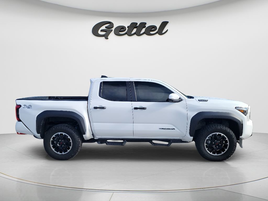 Certified 2025 Toyota Tacoma TRD Off-Road w/ TRD Off Road Premium Package AWD/4WD image 7