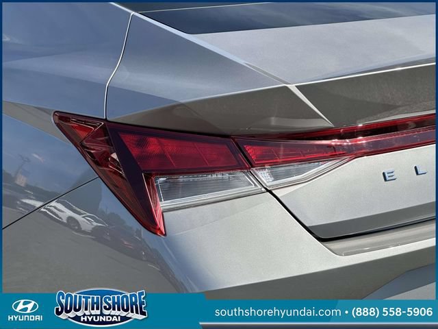 Certified 2023 Hyundai Elantra SEL w/ Convenience Package FWD image 12