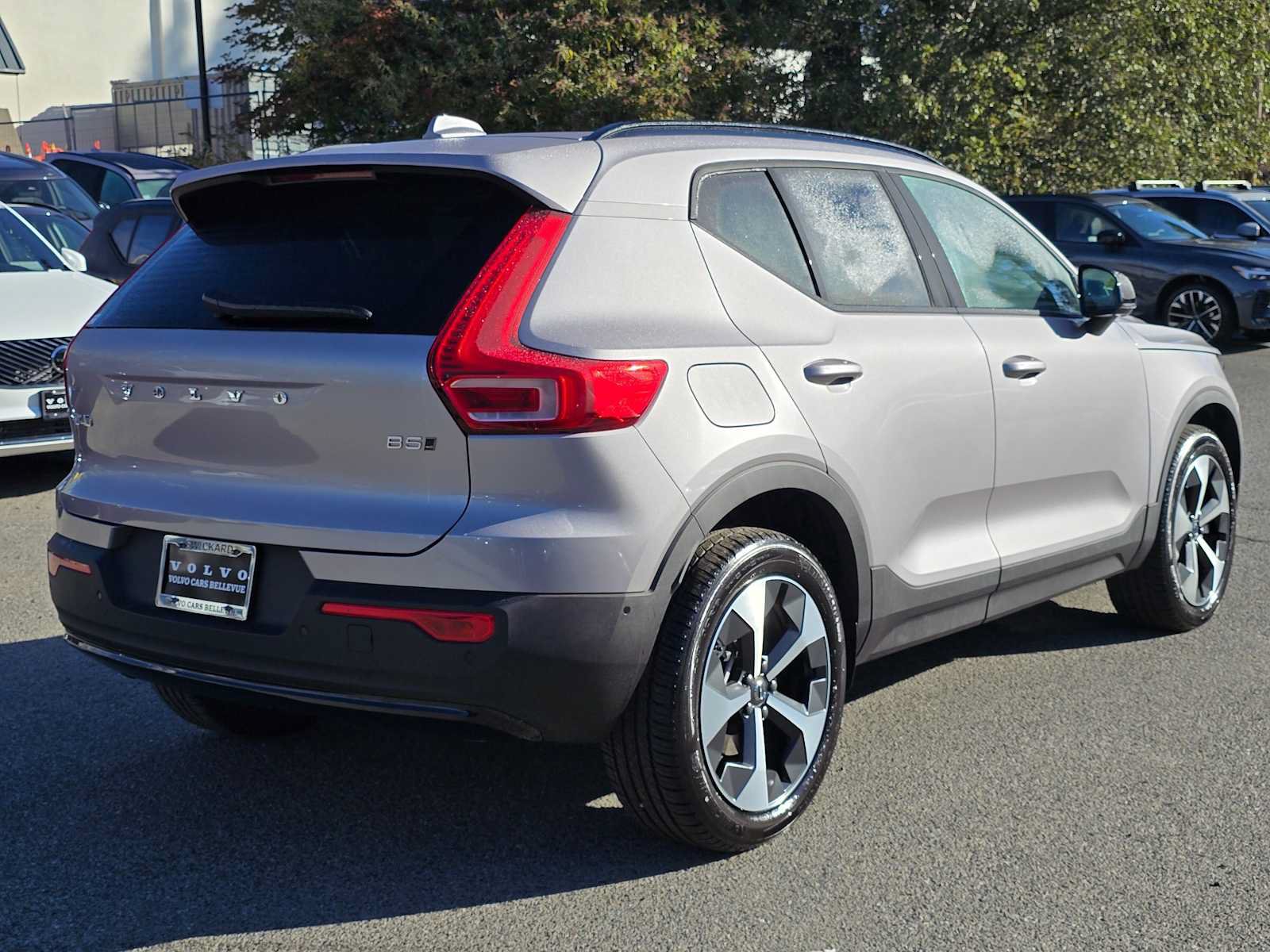 New 2026 Volvo XC40 B5 Plus w/ Protection Package Premier AWD/4WD image 11