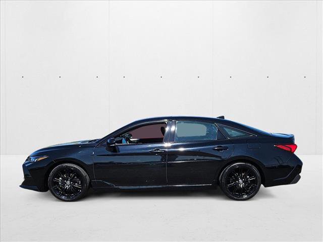 Used 2022 Toyota Avalon XSE image 9