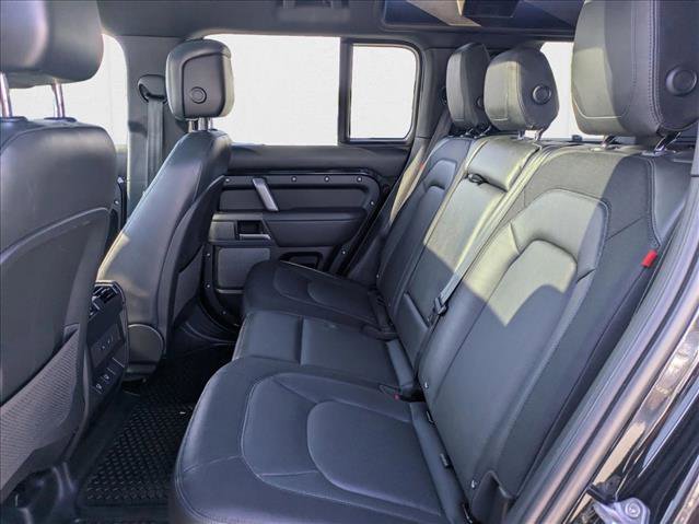 Used 2023 Land Rover Defender 110 X-Dynamic SE image 20