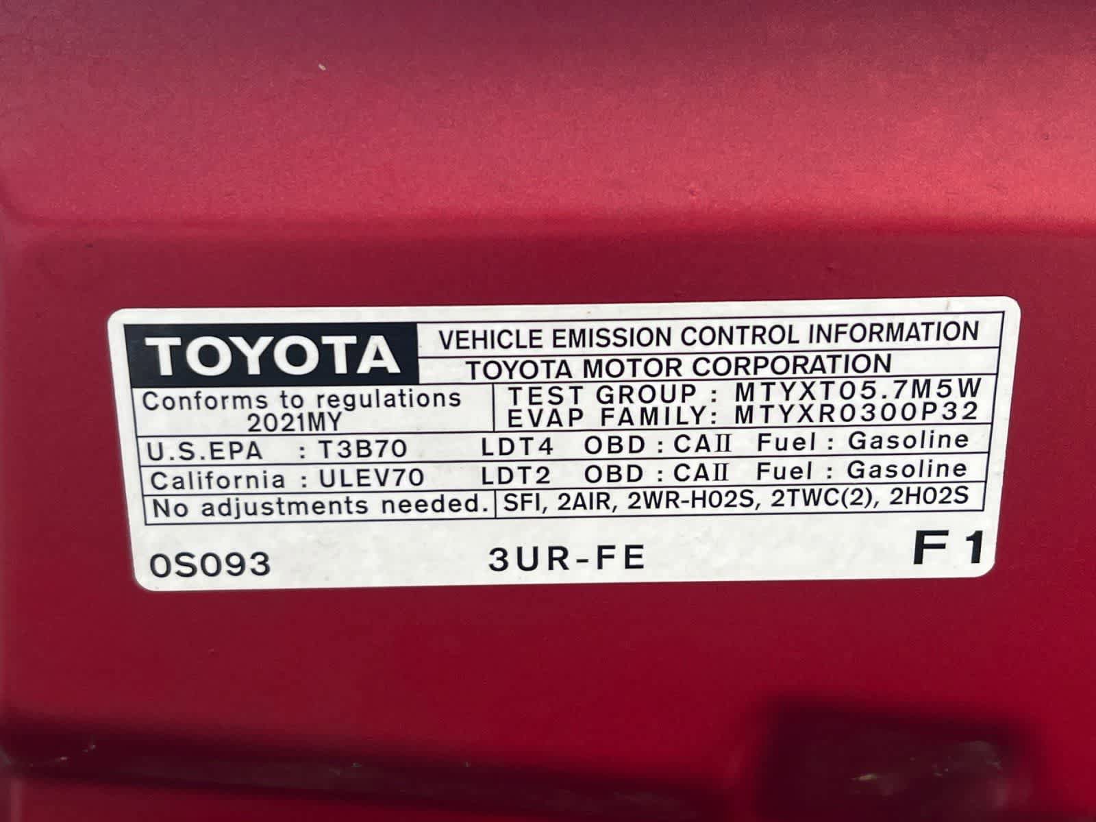 Used 2021 Toyota Tundra SR5 w/ TRD Off-Road Package AWD/4WD image 29