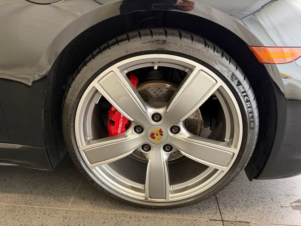 Certified 2019 Porsche 718 Cayman S RWD image 13