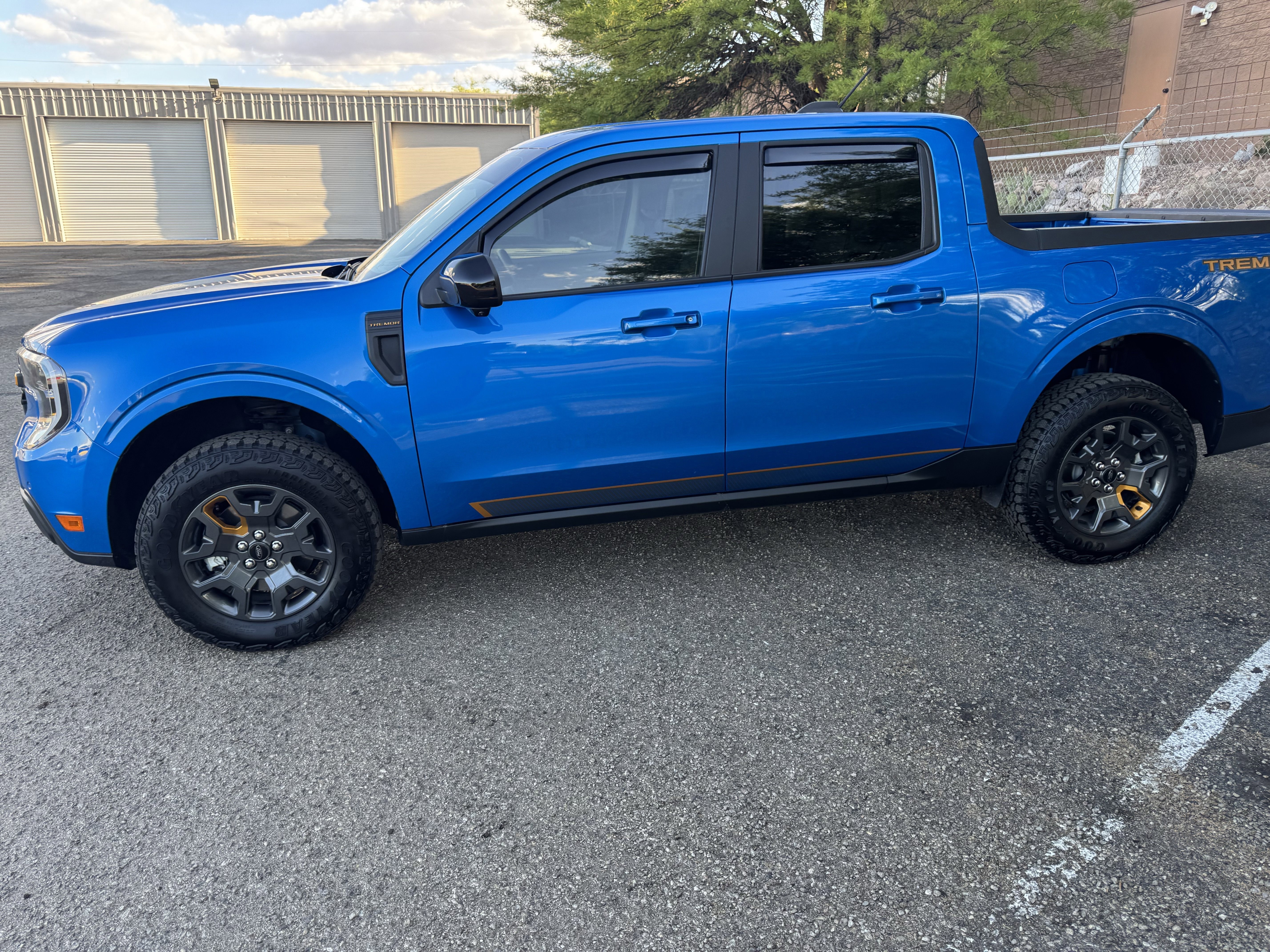 Used 2025 Ford Maverick Tremor AWD/4WD image 5