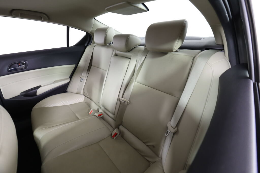Used 2018 Acura ILX w/ Special Edition Package FWD image 15
