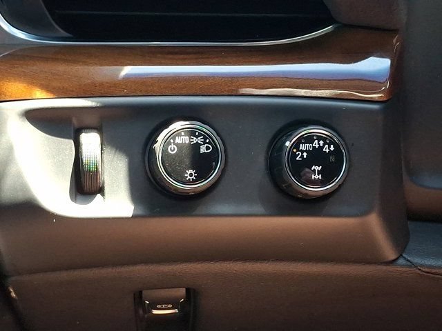 Used 2019 Cadillac Escalade ESV Premium Luxury AWD/4WD image 33