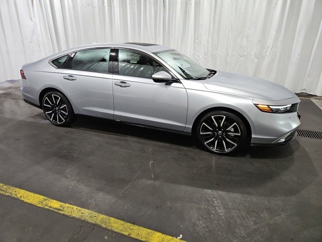 New 2025 Honda Accord Touring image 2