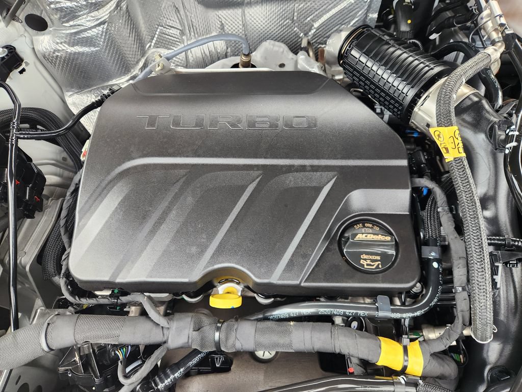 Used 2025 Buick Envista Sport Touring w/ Convenience II Package FWD image 31